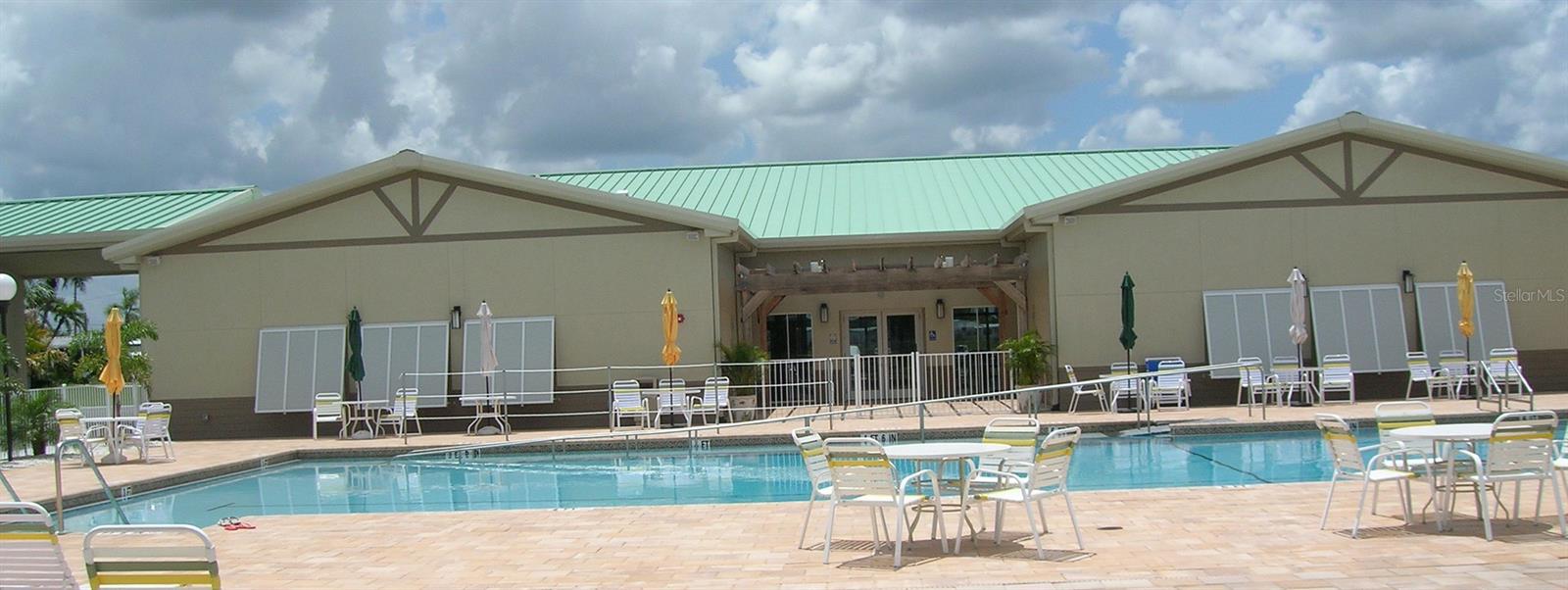 COUNTRY CLUB ESTATES - Land