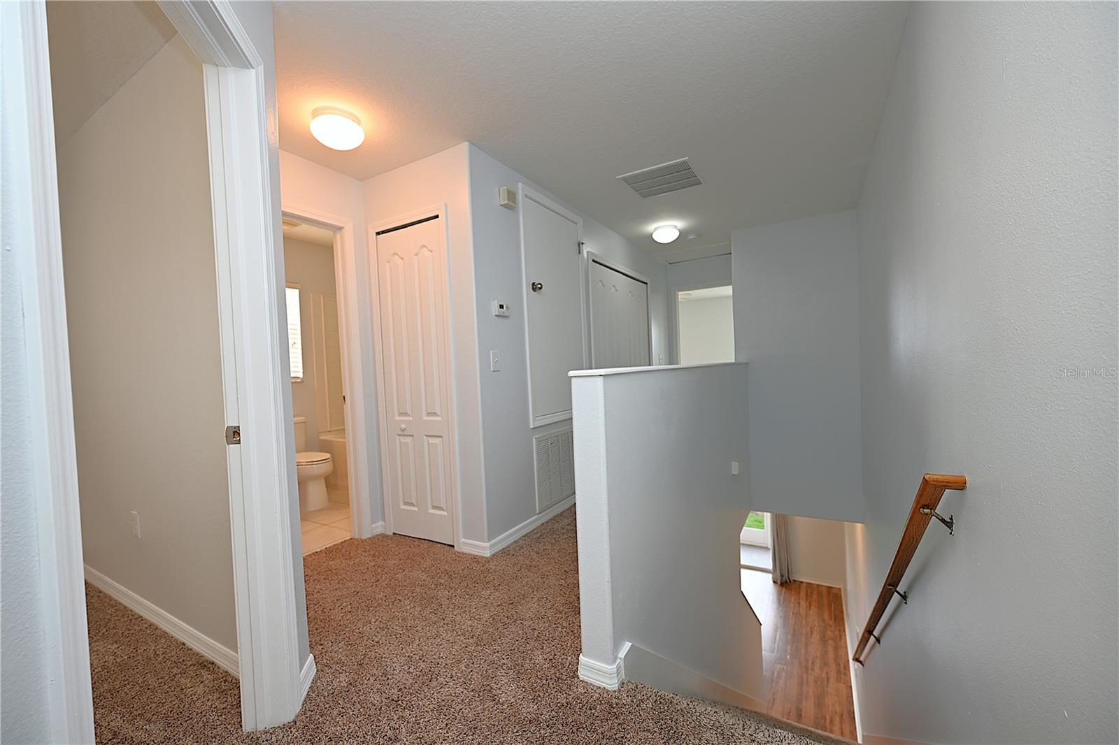 AUTUMNWOOD GROVE - Residential Lease