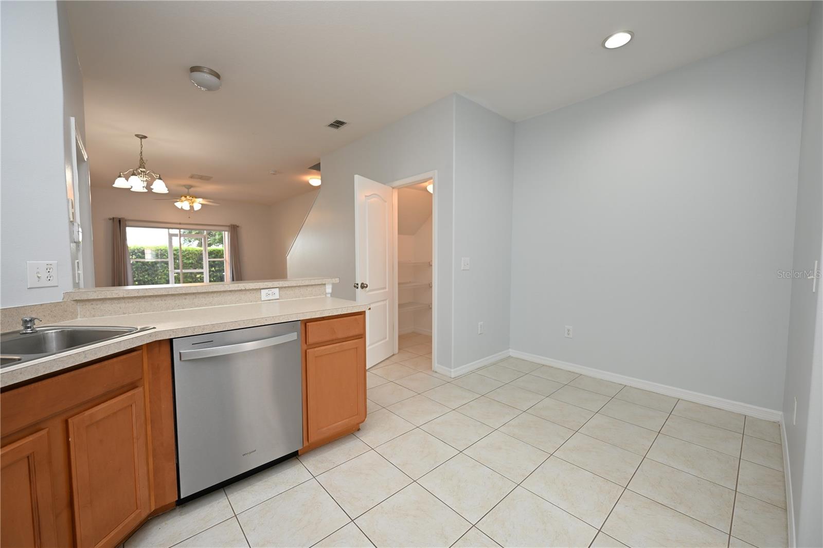 AUTUMNWOOD GROVE - Residential Lease