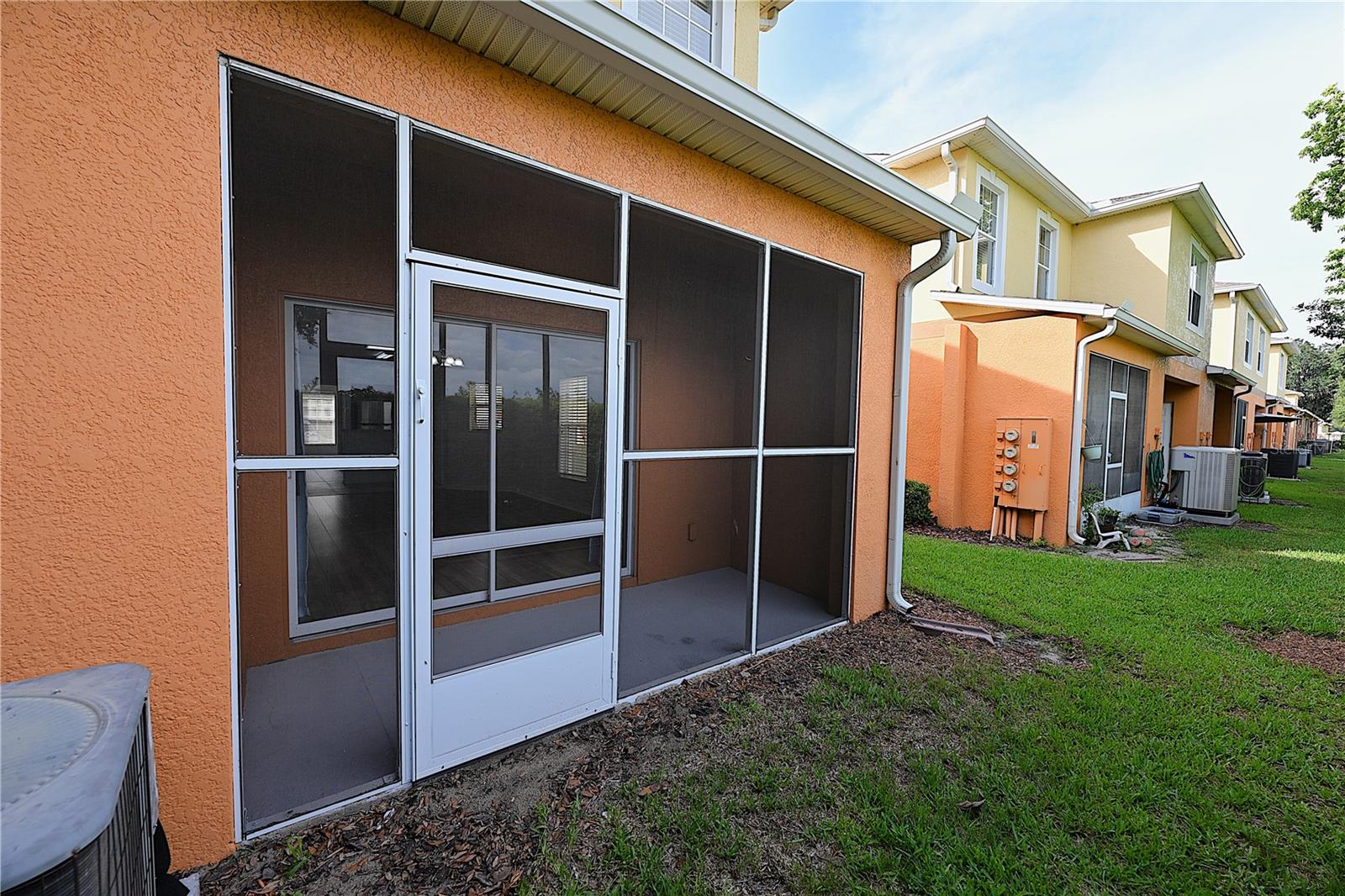 AUTUMNWOOD GROVE - Residential Lease