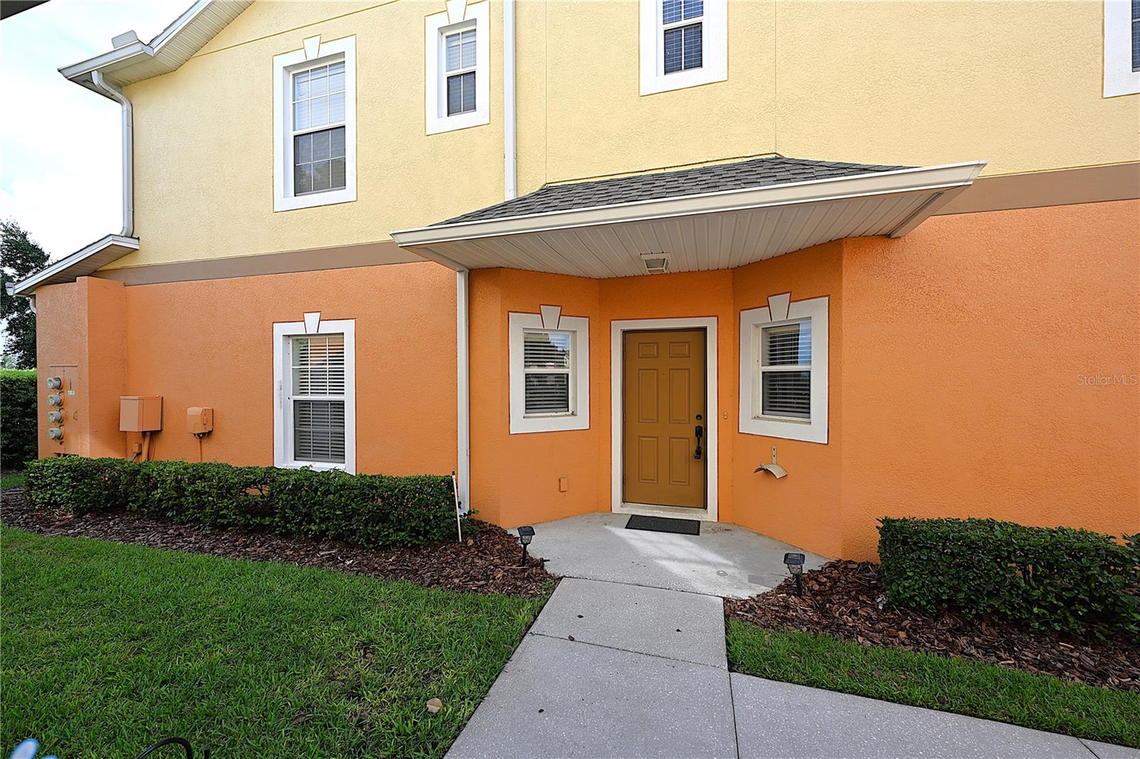 AUTUMNWOOD GROVE - Residential Lease