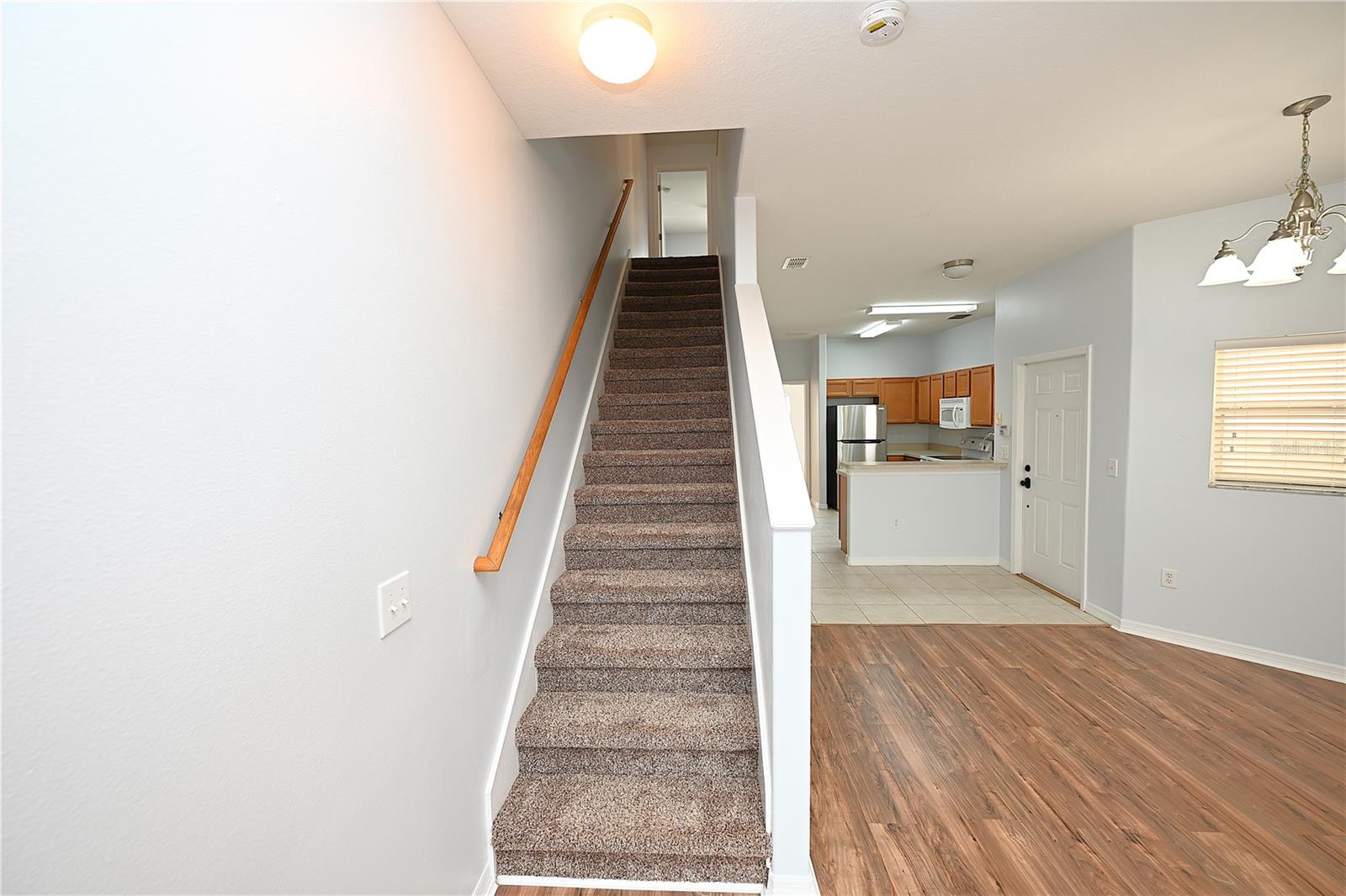 AUTUMNWOOD GROVE - Residential Lease