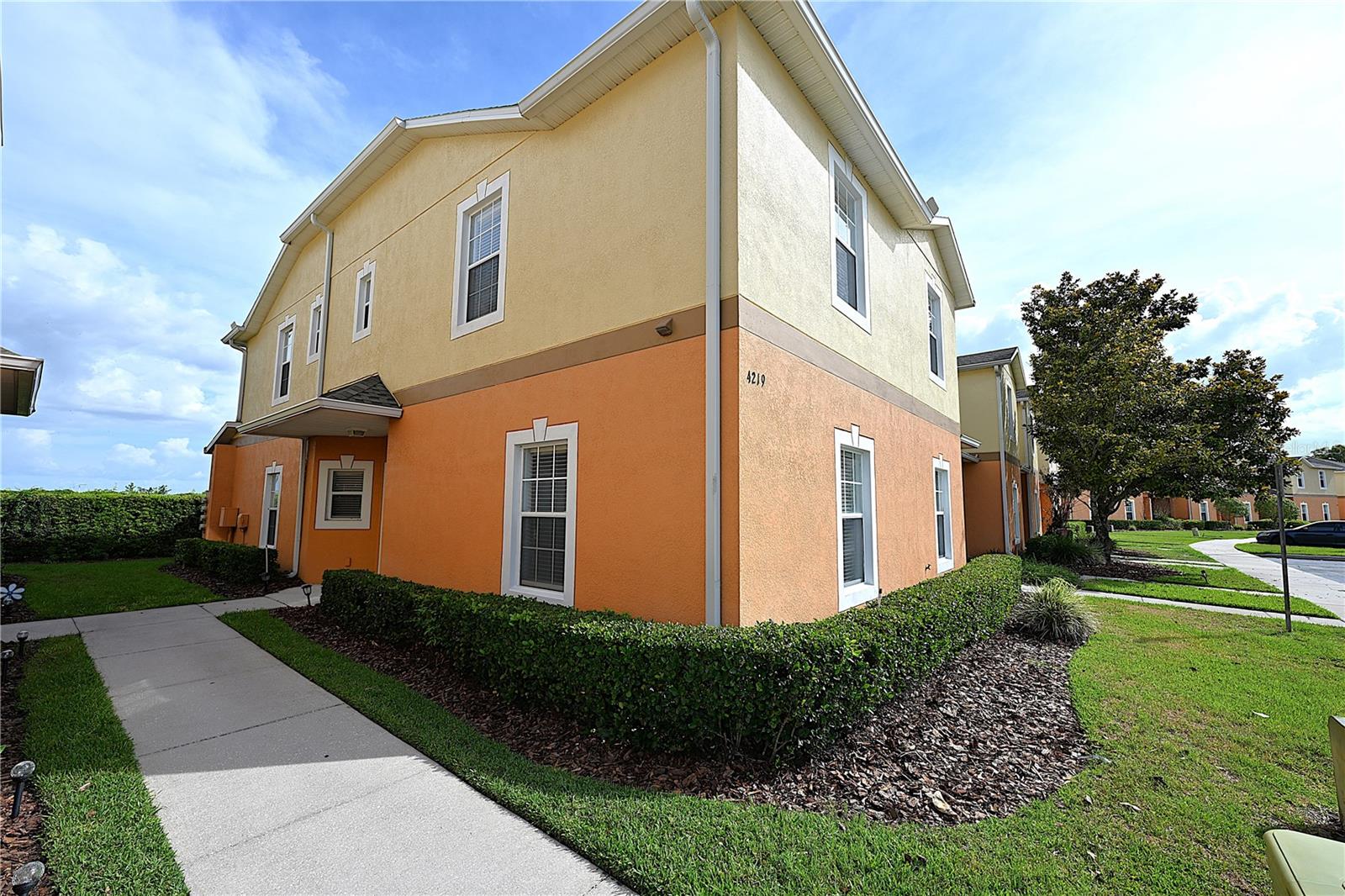 AUTUMNWOOD GROVE - Residential Lease