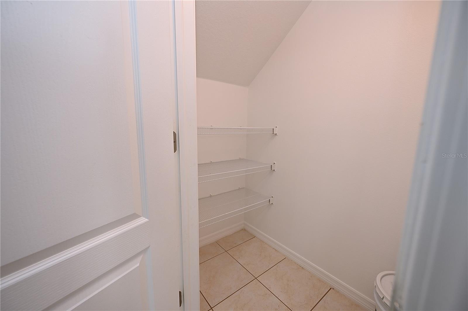 AUTUMNWOOD GROVE - Residential Lease