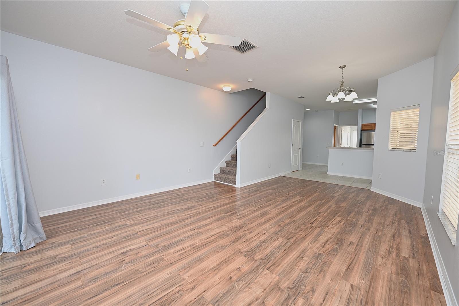 AUTUMNWOOD GROVE - Residential Lease