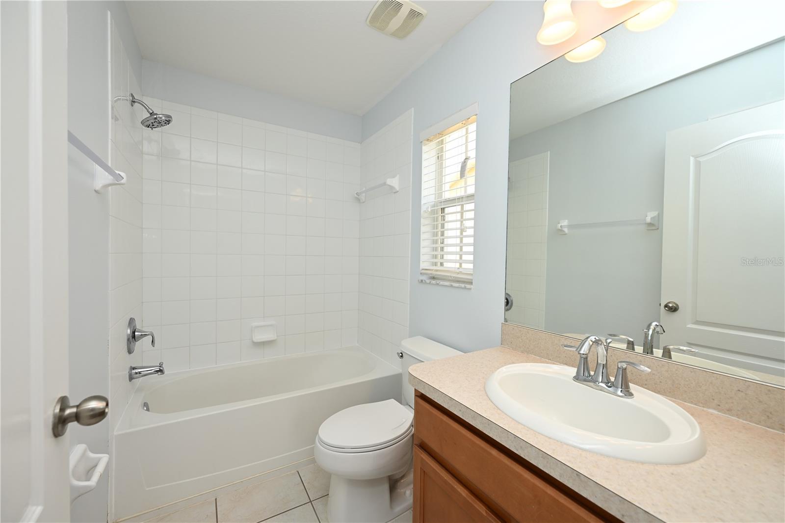 AUTUMNWOOD GROVE - Residential Lease