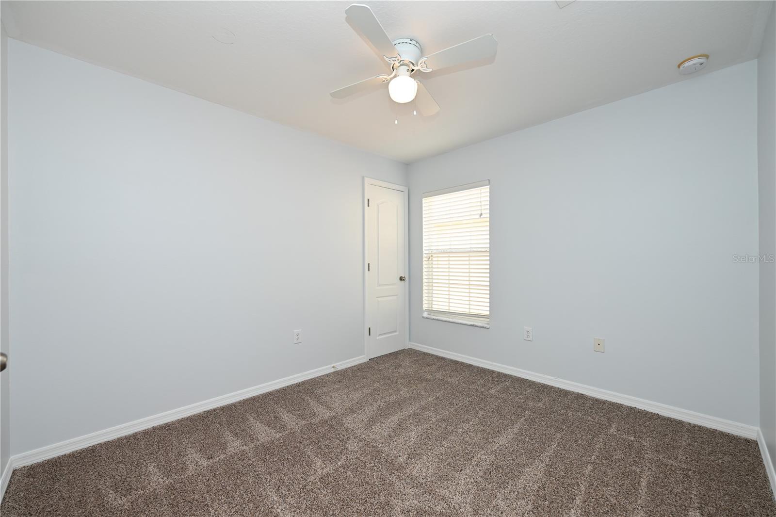 AUTUMNWOOD GROVE - Residential Lease