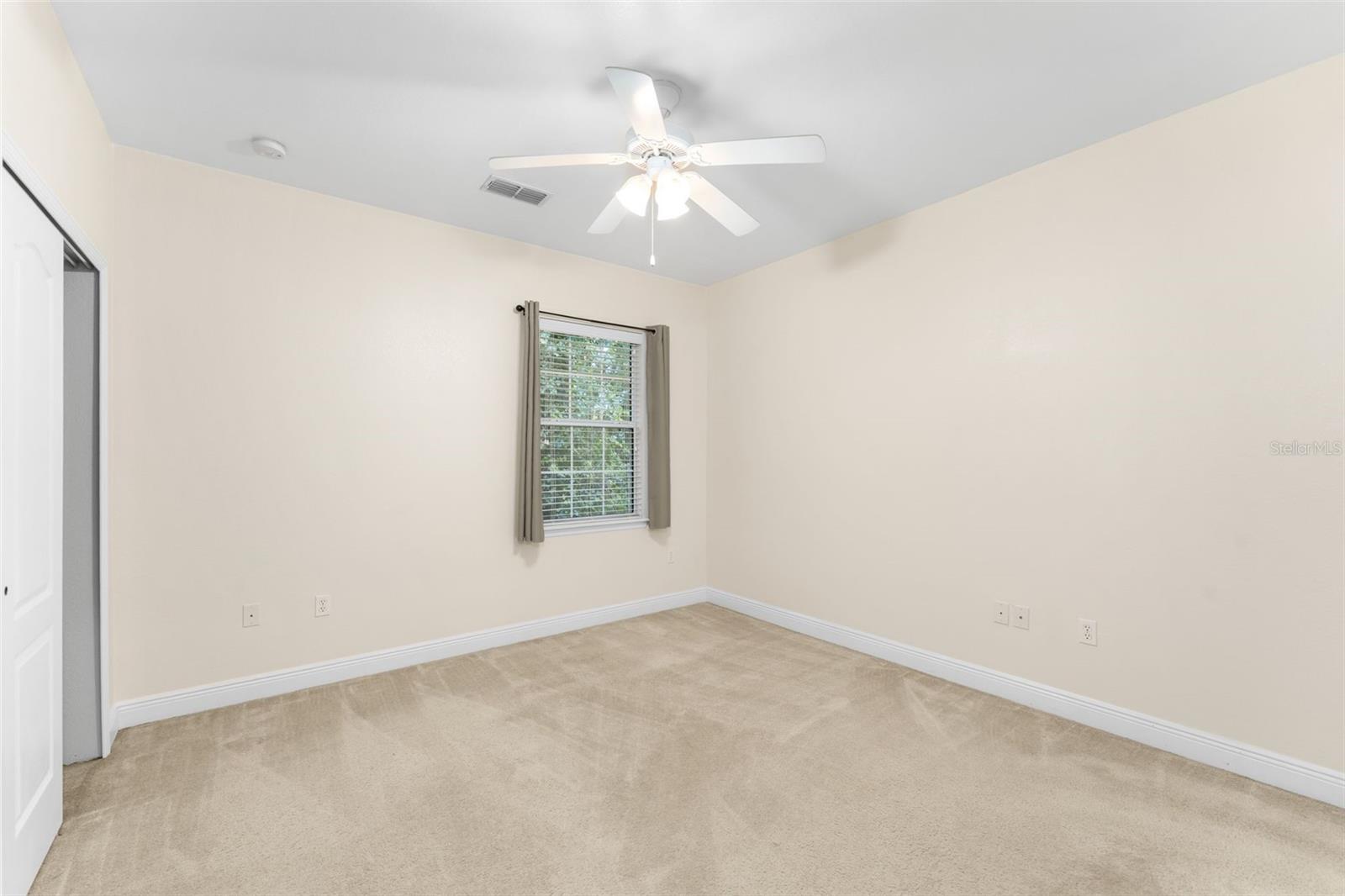 CHASE HOLLOW LLC PH 3 - Residential