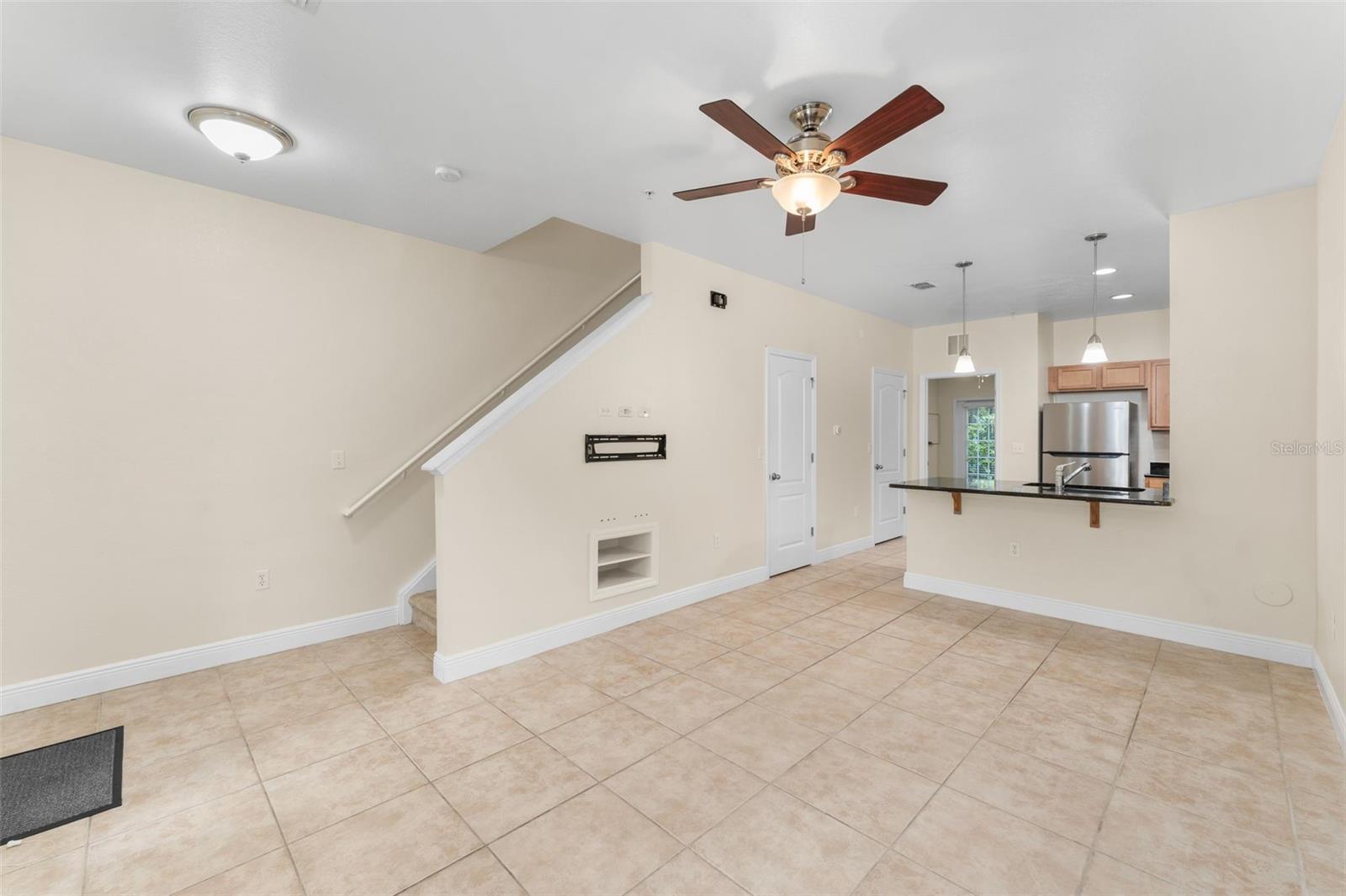 CHASE HOLLOW LLC PH 3 - Residential