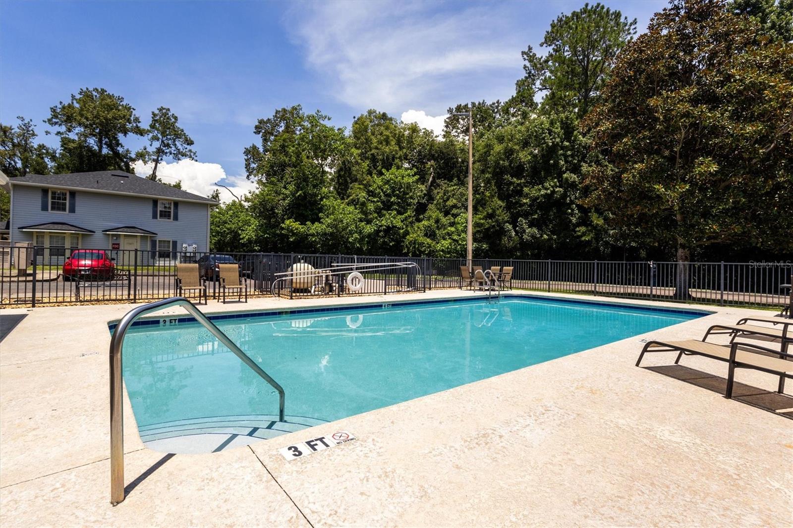 CHASE HOLLOW LLC PH 3 - Residential