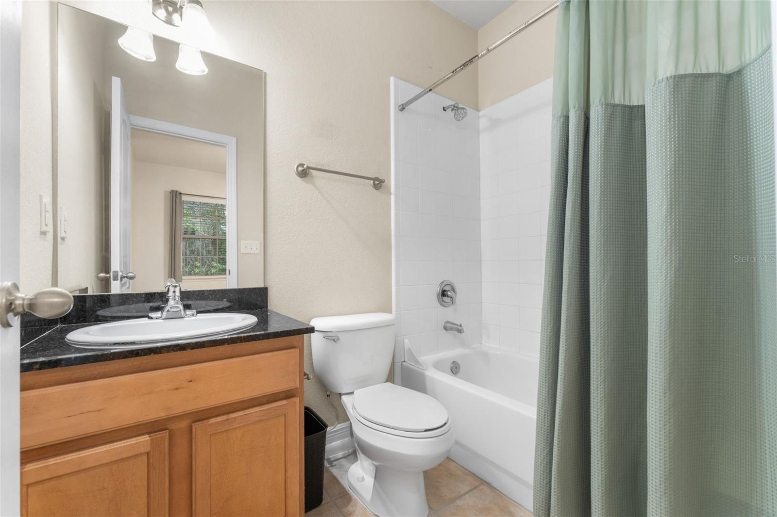 CHASE HOLLOW LLC PH 3 - Residential