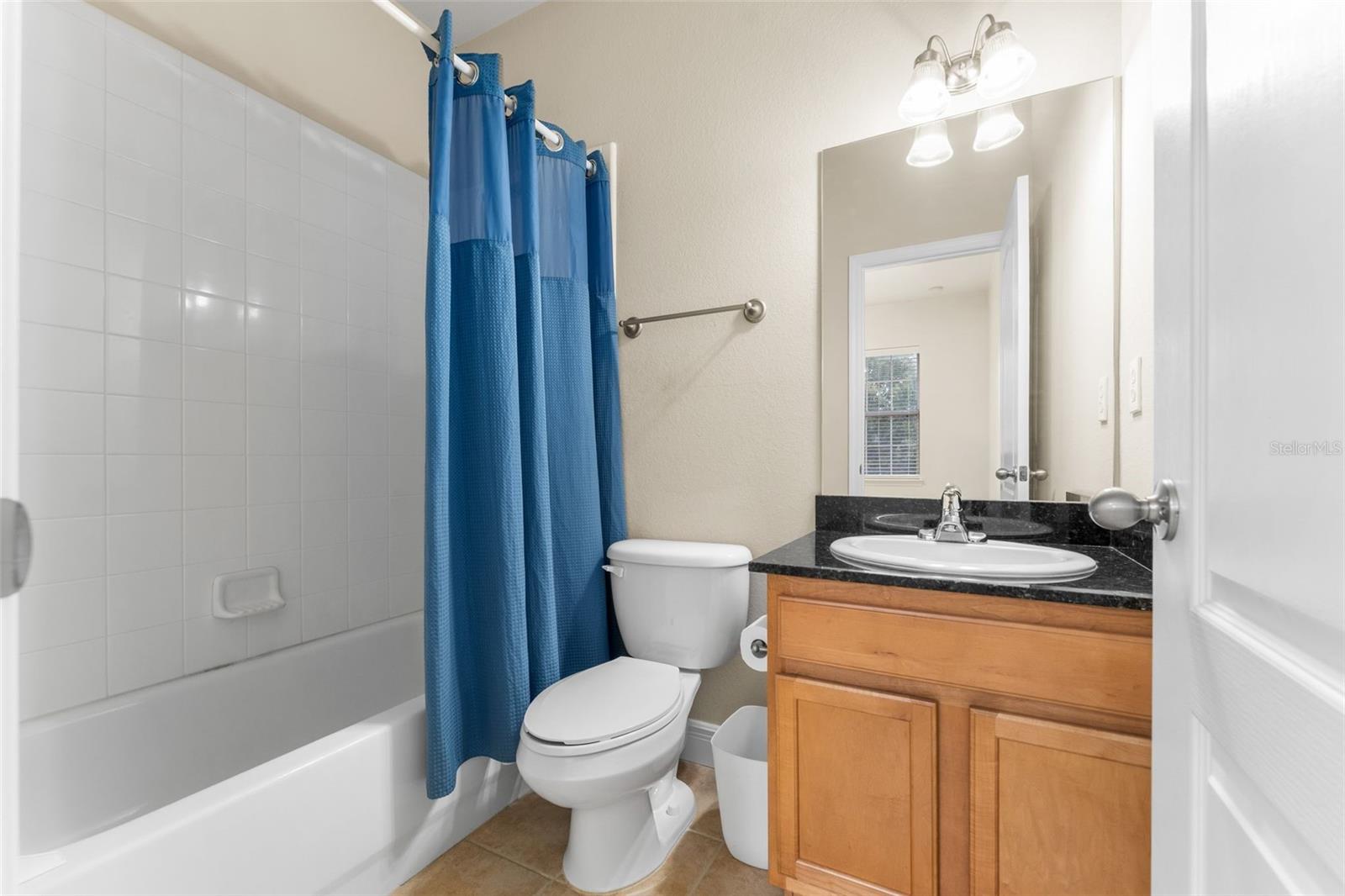 CHASE HOLLOW LLC PH 3 - Residential