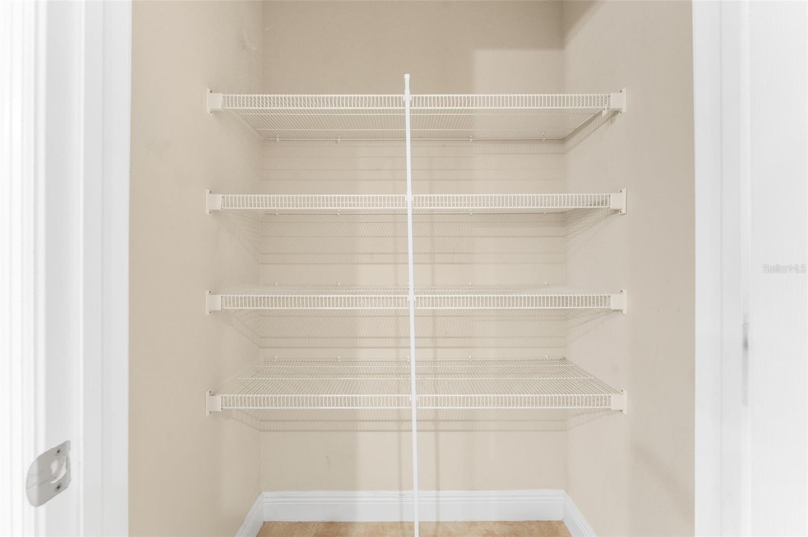 CHASE HOLLOW LLC PH 3 - Residential
