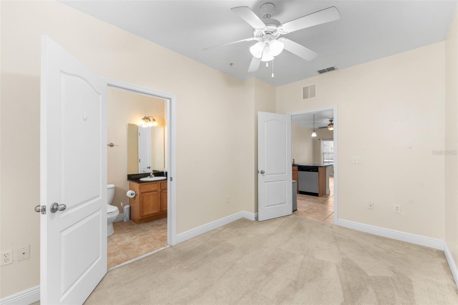 CHASE HOLLOW LLC PH 3 - Residential