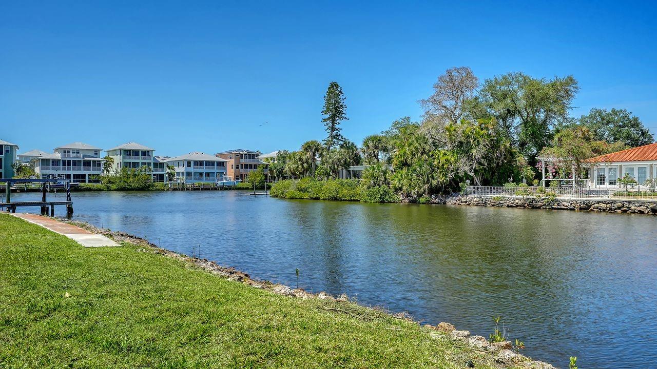 WATERFRONT ESTATES - Residential