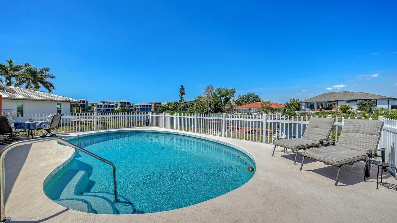 WATERFRONT ESTATES - Residential