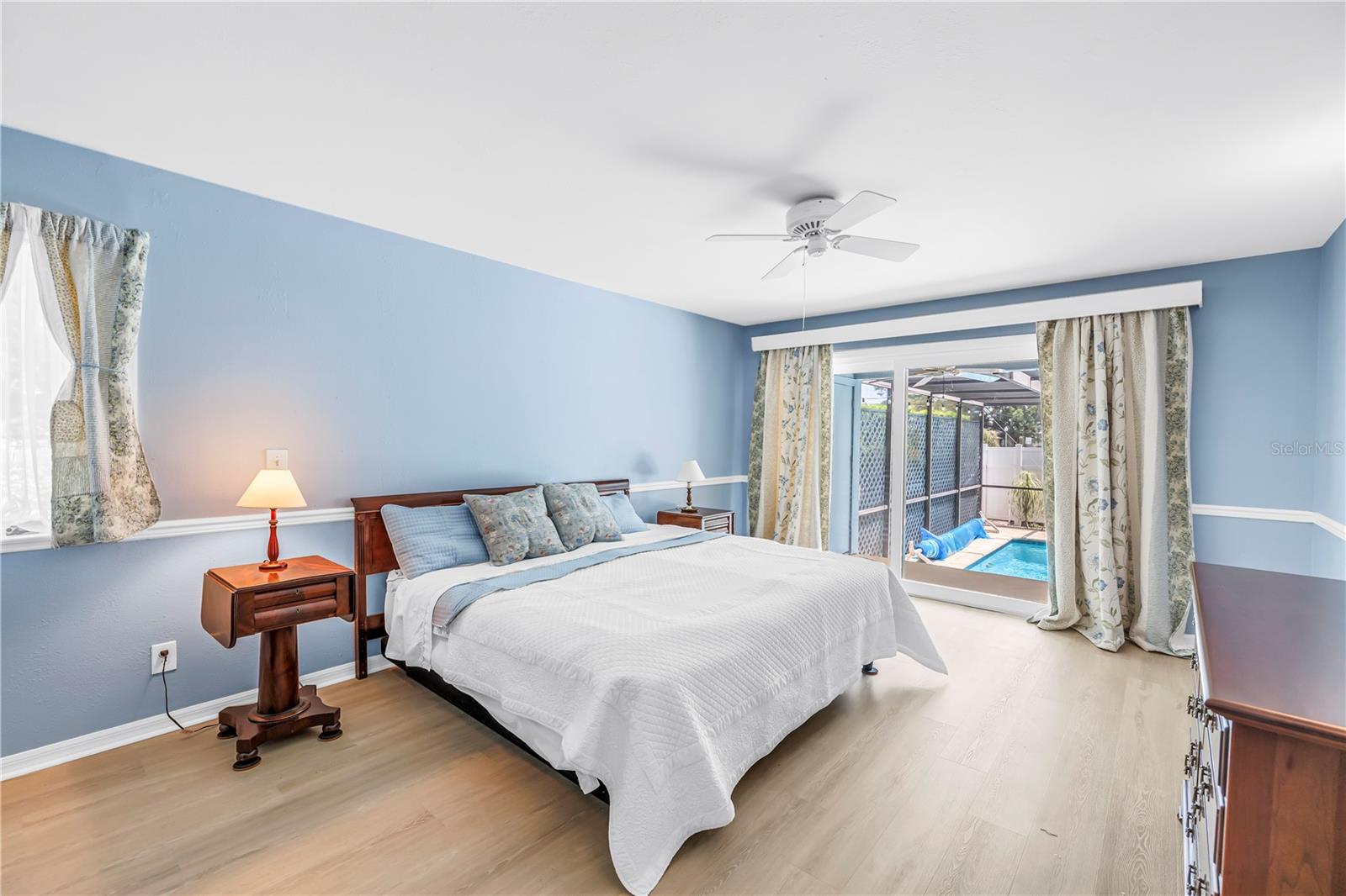 FEATHER SOUND - Residential