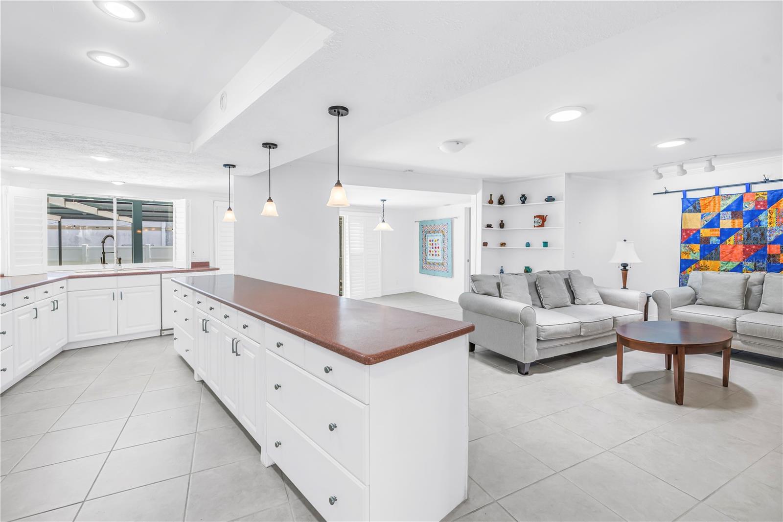 FEATHER SOUND - Residential