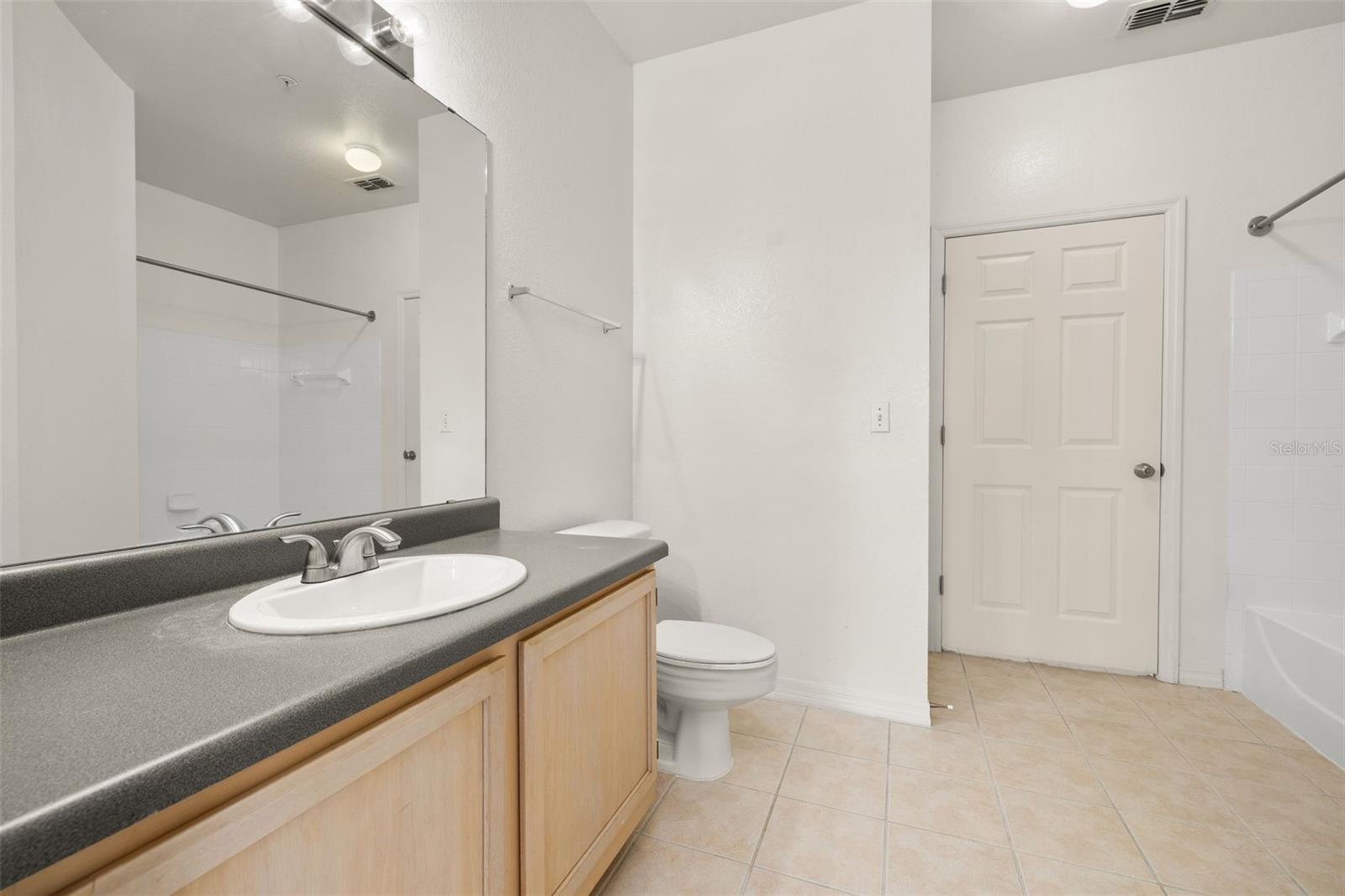 HAMPTONS/METROWEST - Residential