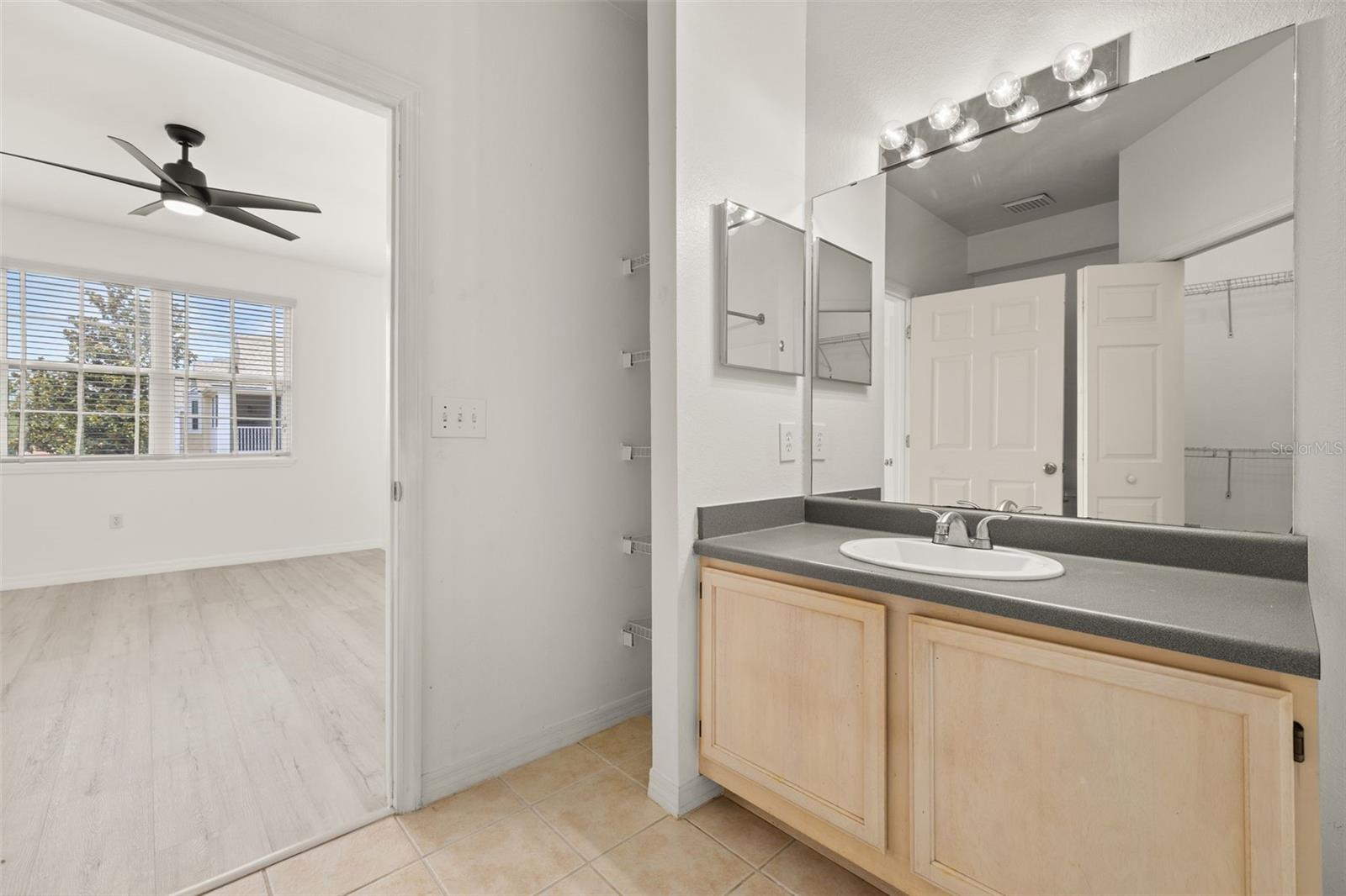 HAMPTONS/METROWEST - Residential
