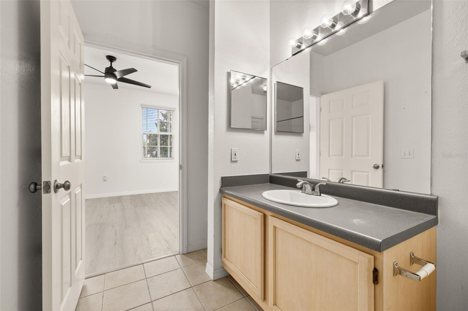 HAMPTONS/METROWEST - Residential