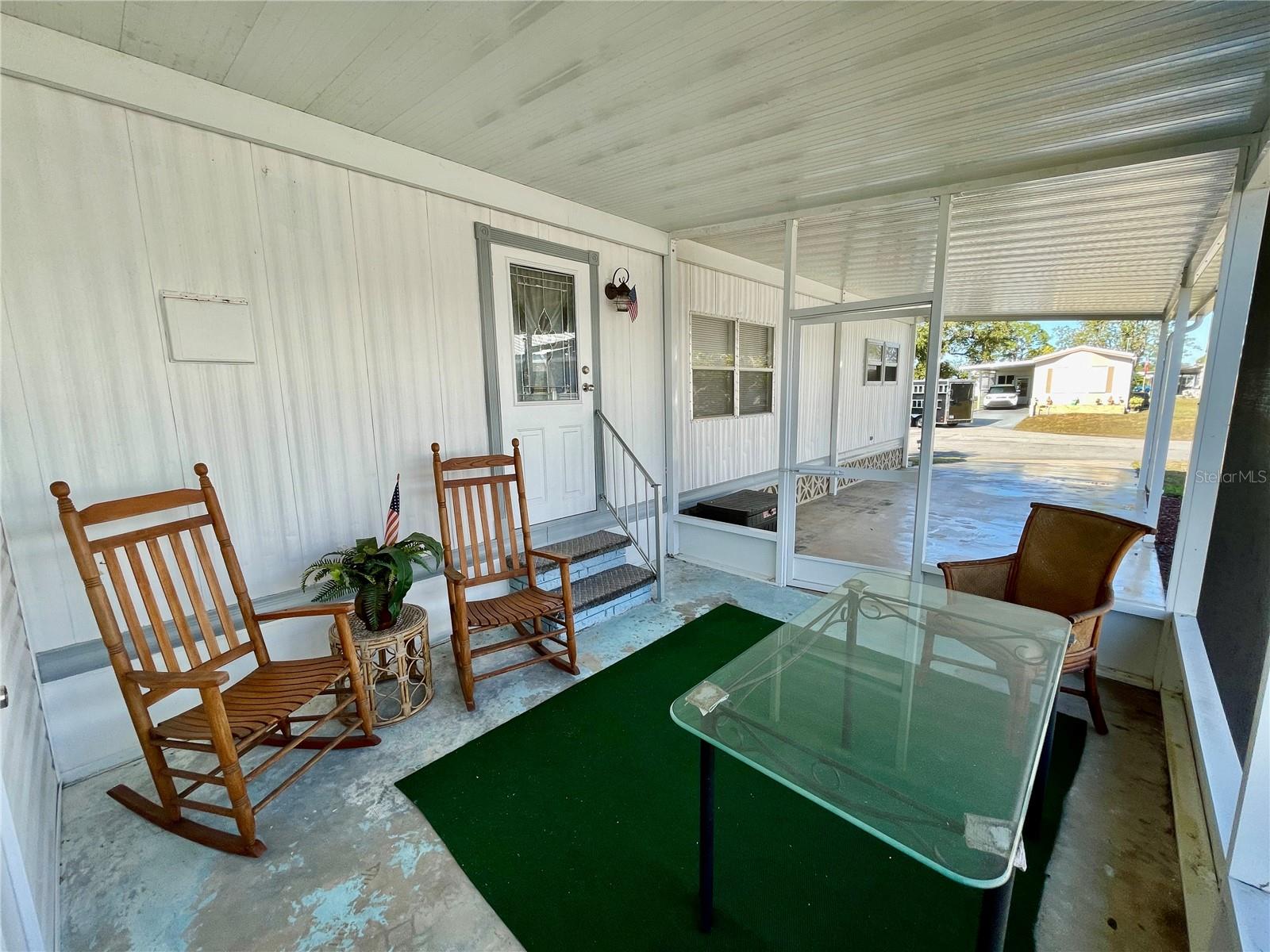 HOLIDAY PARK - Residential