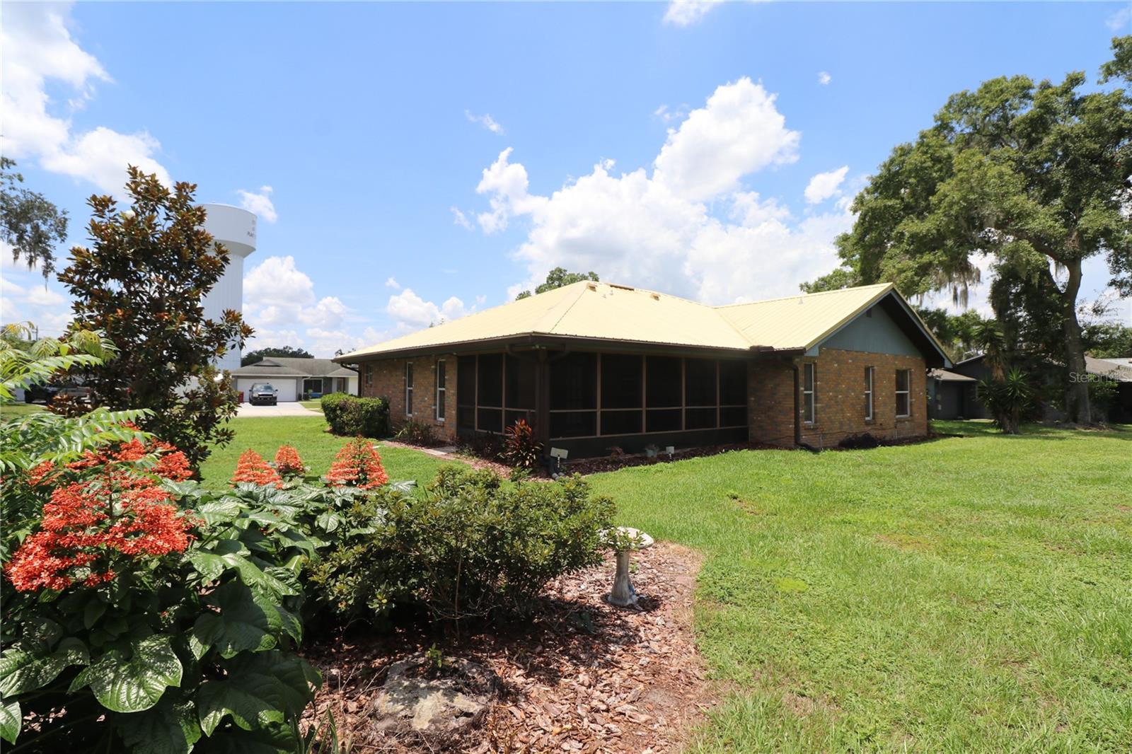 WOODFIELD VILLAGE UNIT 3 - Residential