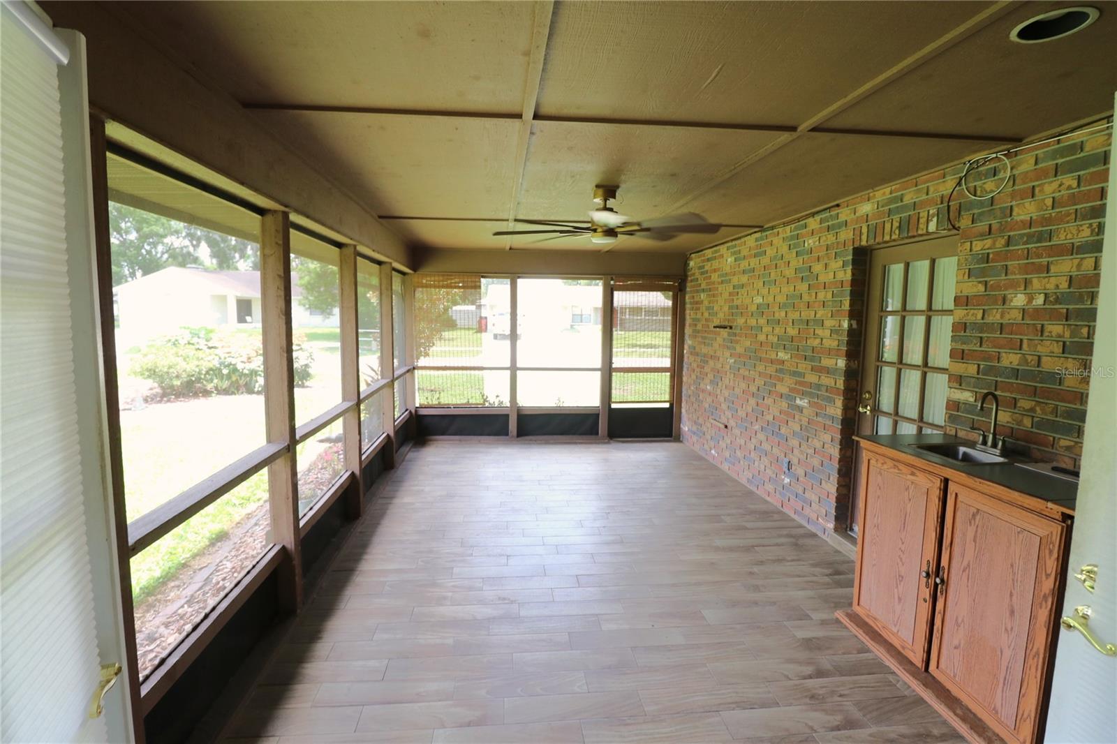 WOODFIELD VILLAGE UNIT 3 - Residential