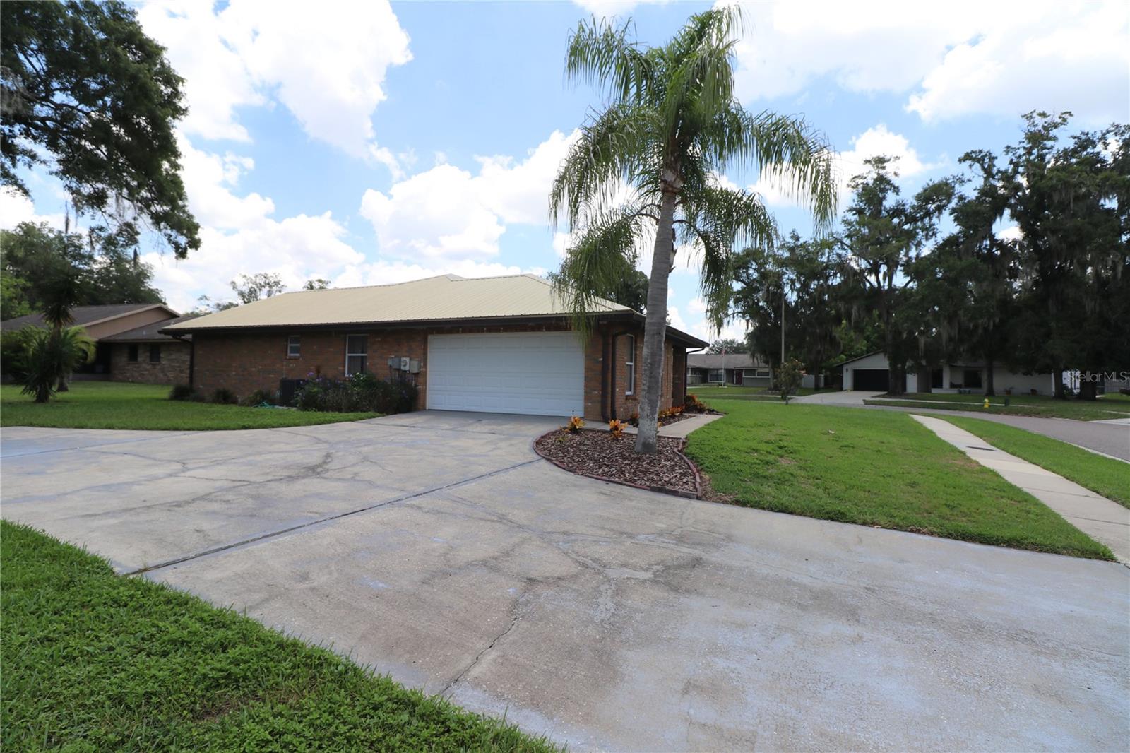 WOODFIELD VILLAGE UNIT 3 - Residential