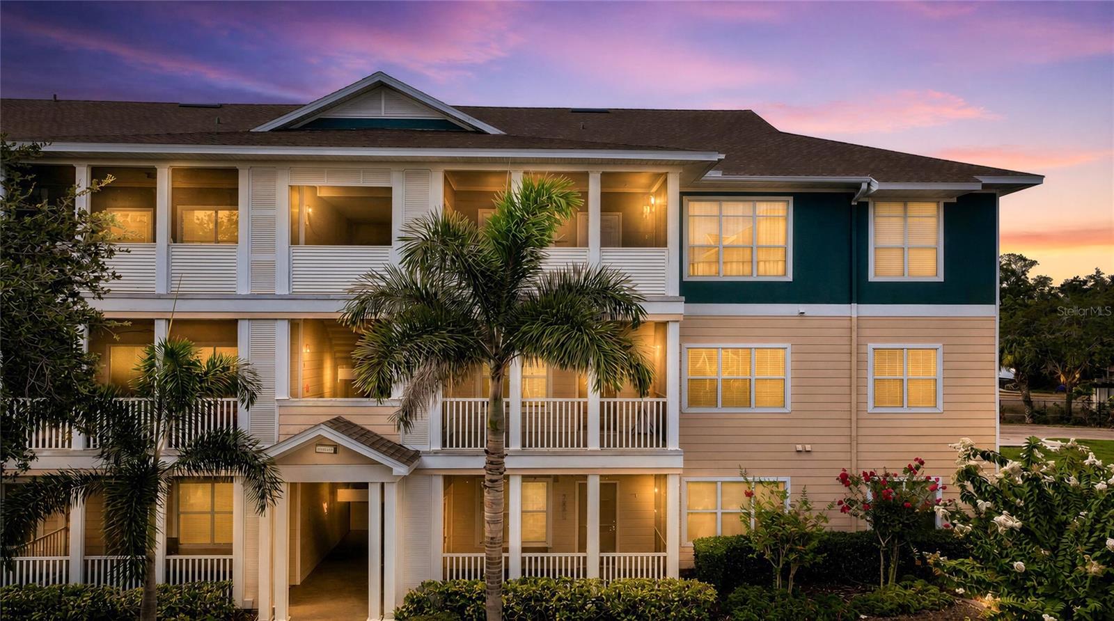 THE PALMS OF CORTEZ - Residential