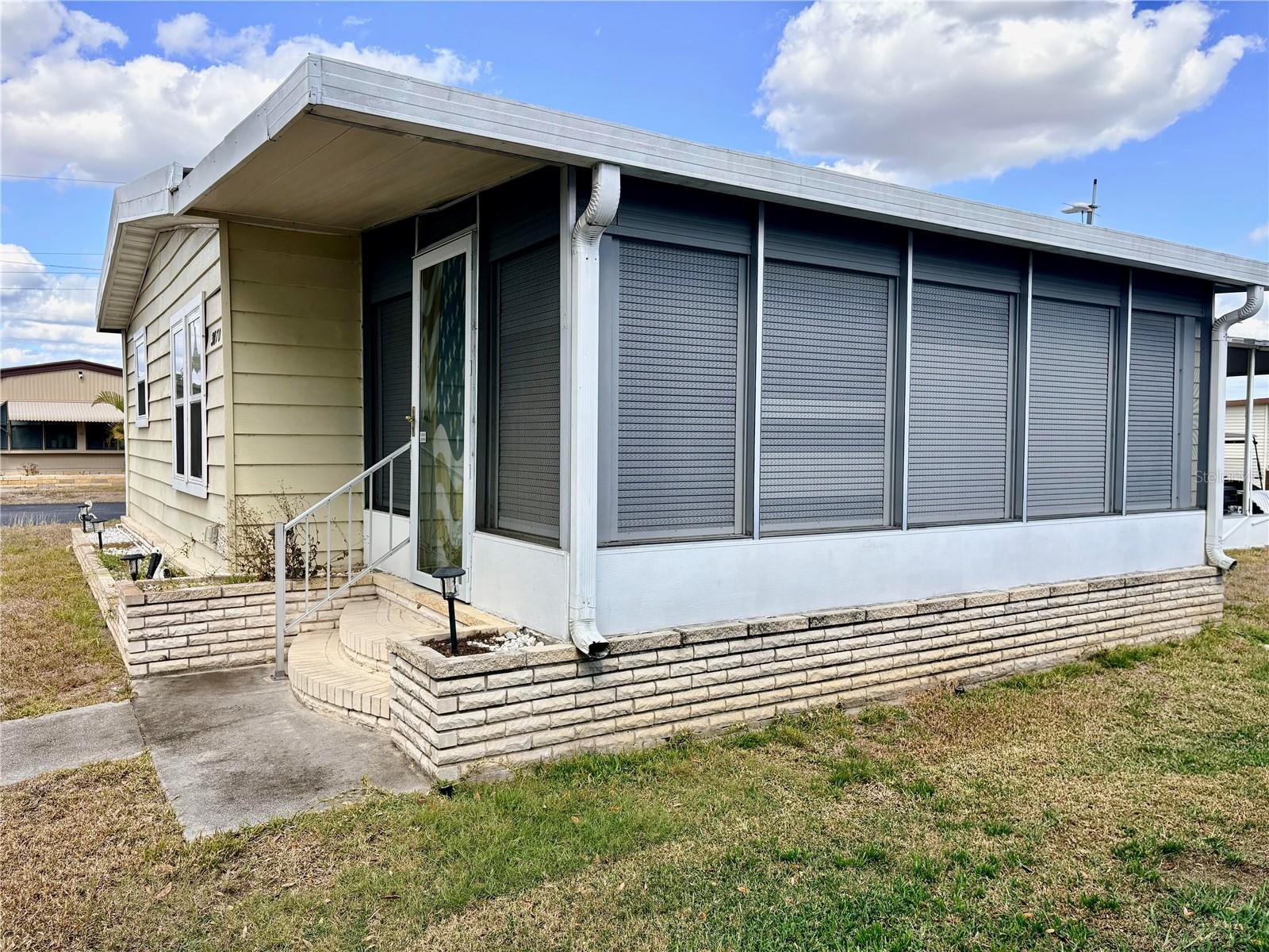 LAKE ARROWHEAD MOBILE VILLAGE PH 04 - Residential