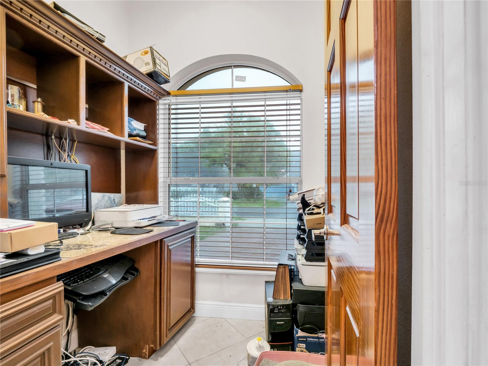 PINECREST VILLA - Residential