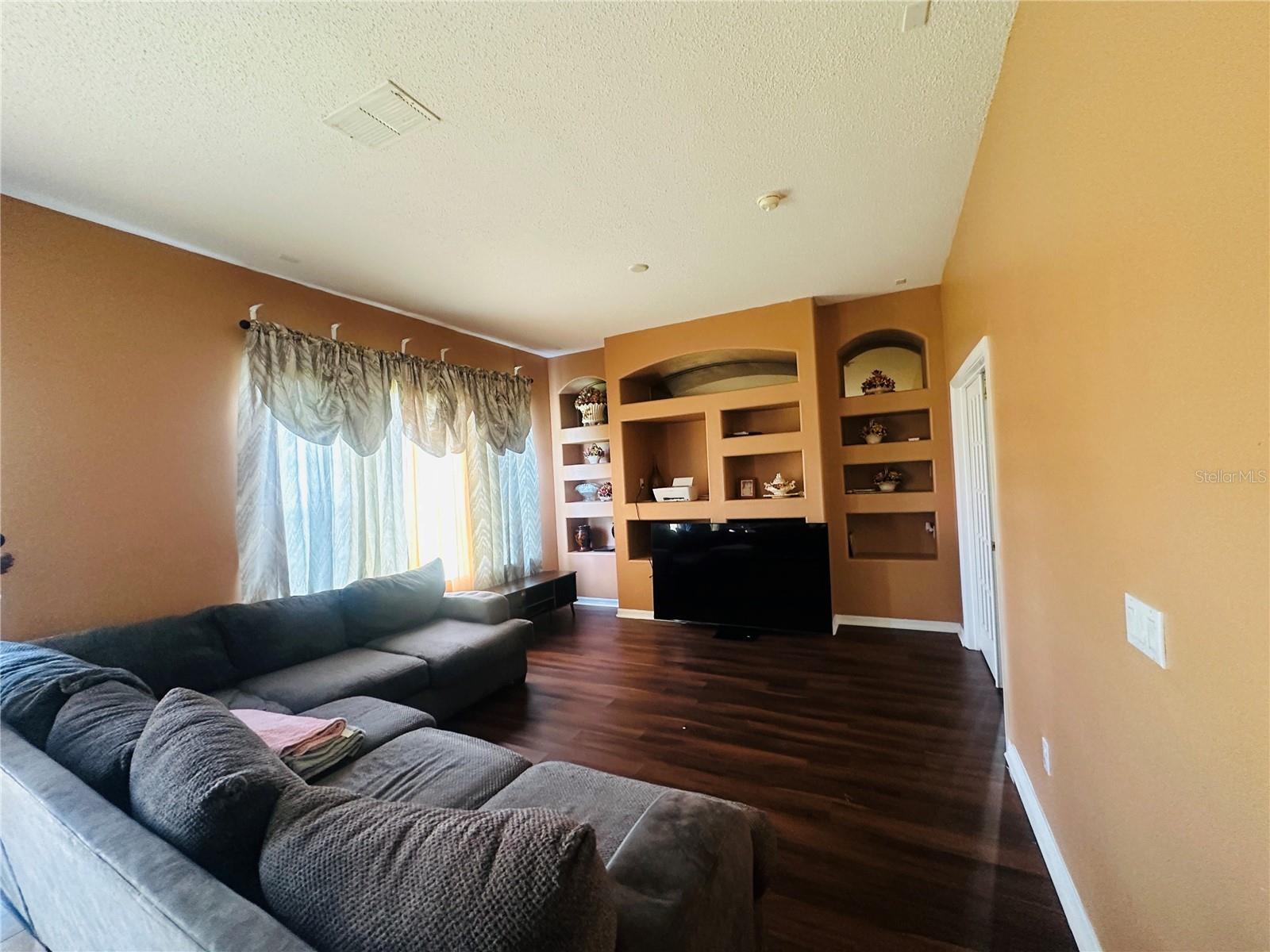 SANDHILL PRESERVE - Residential