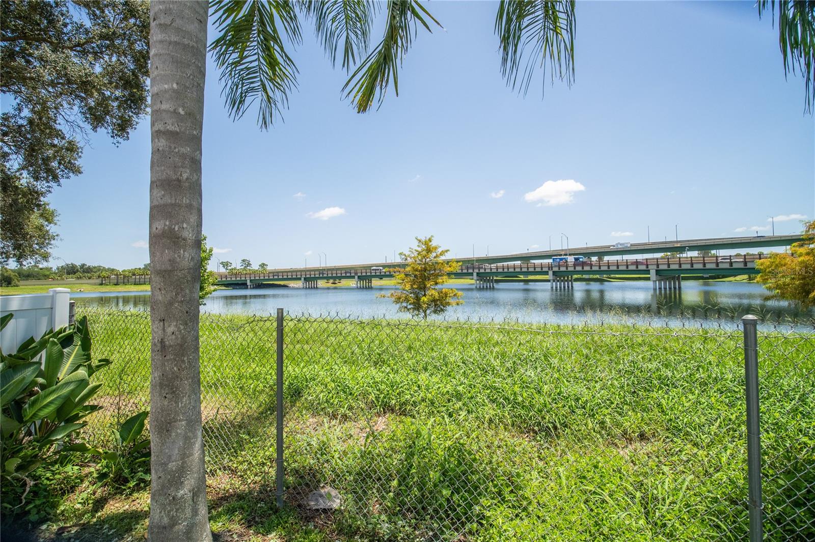 VALENCIA WOODS - Residential