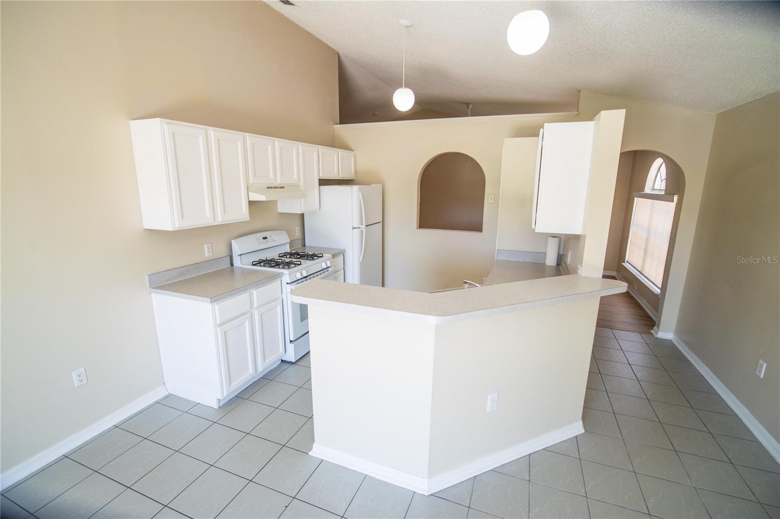 VALENCIA WOODS - Residential
