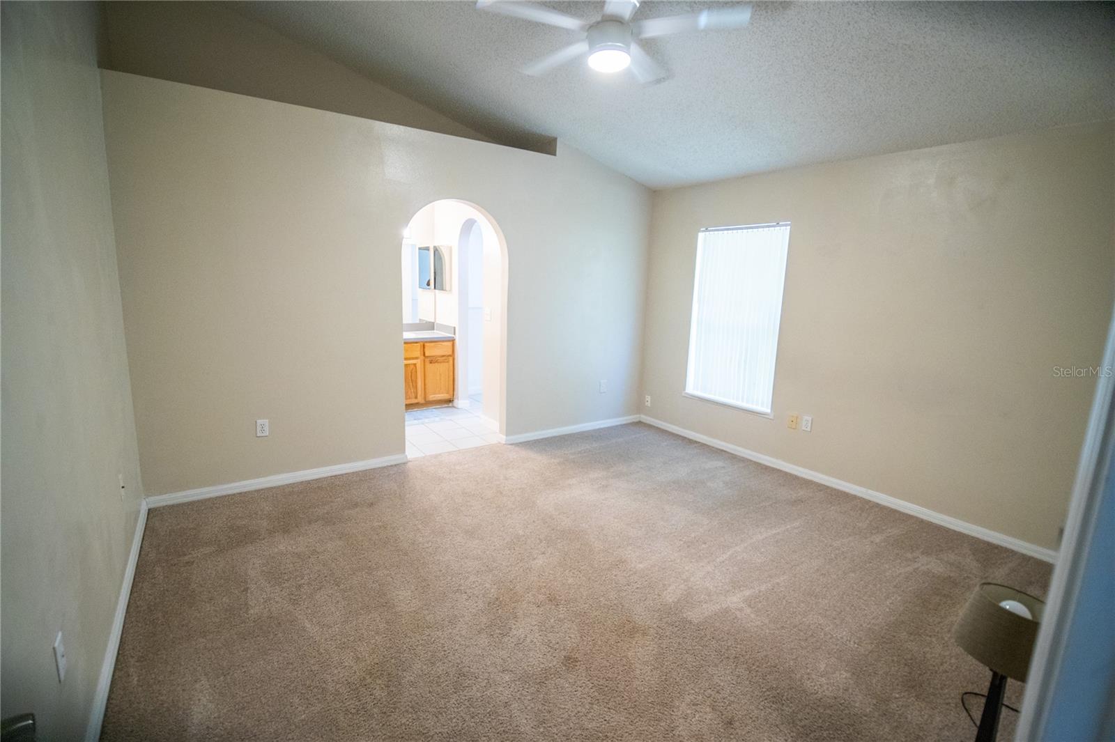 VALENCIA WOODS - Residential