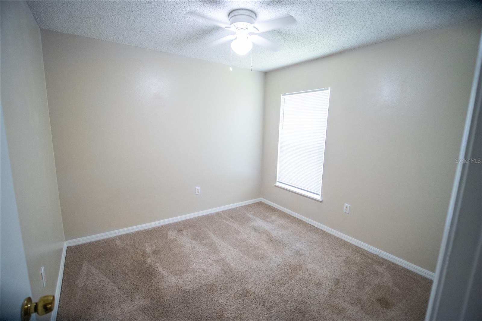 VALENCIA WOODS - Residential