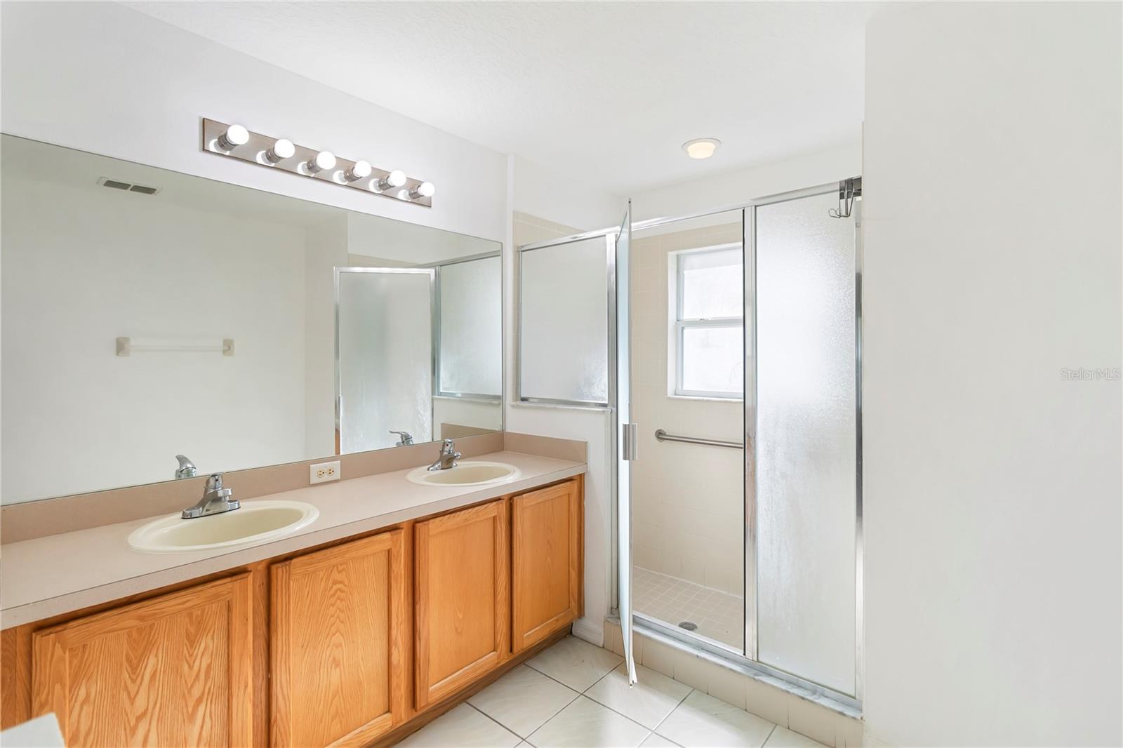 ROUSE RUN - Residential Lease