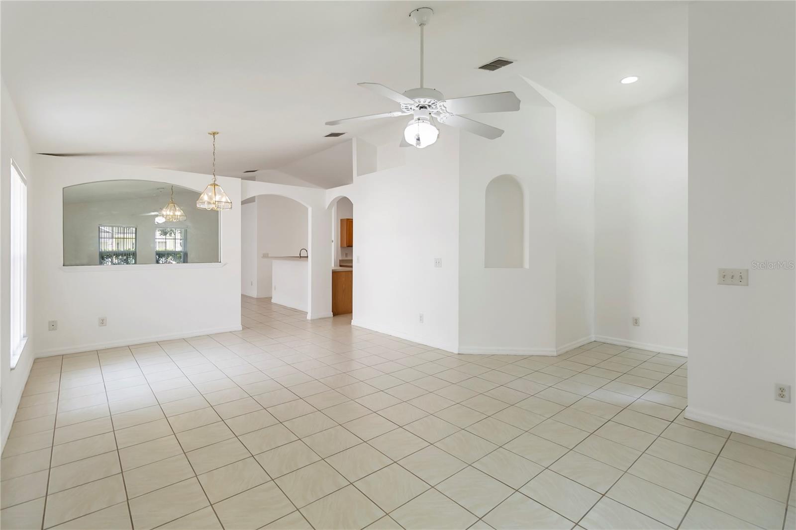 ROUSE RUN - Residential Lease
