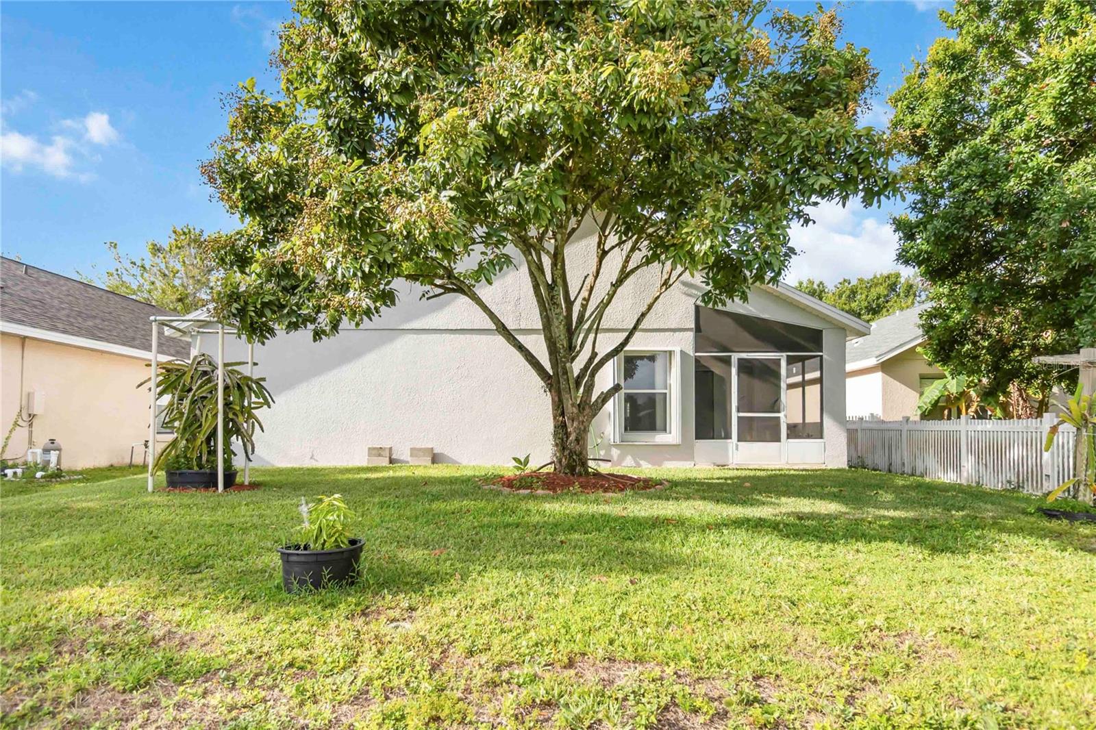 ROUSE RUN - Residential Lease