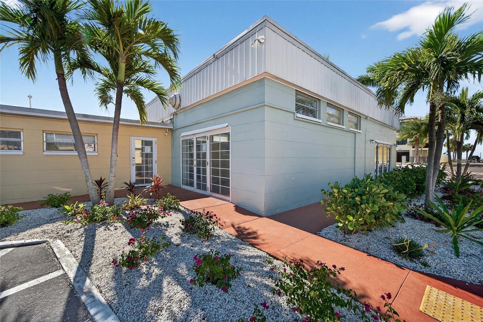 BAREFOOT BEACH RESORT OF INDIAN SHORES - Residential