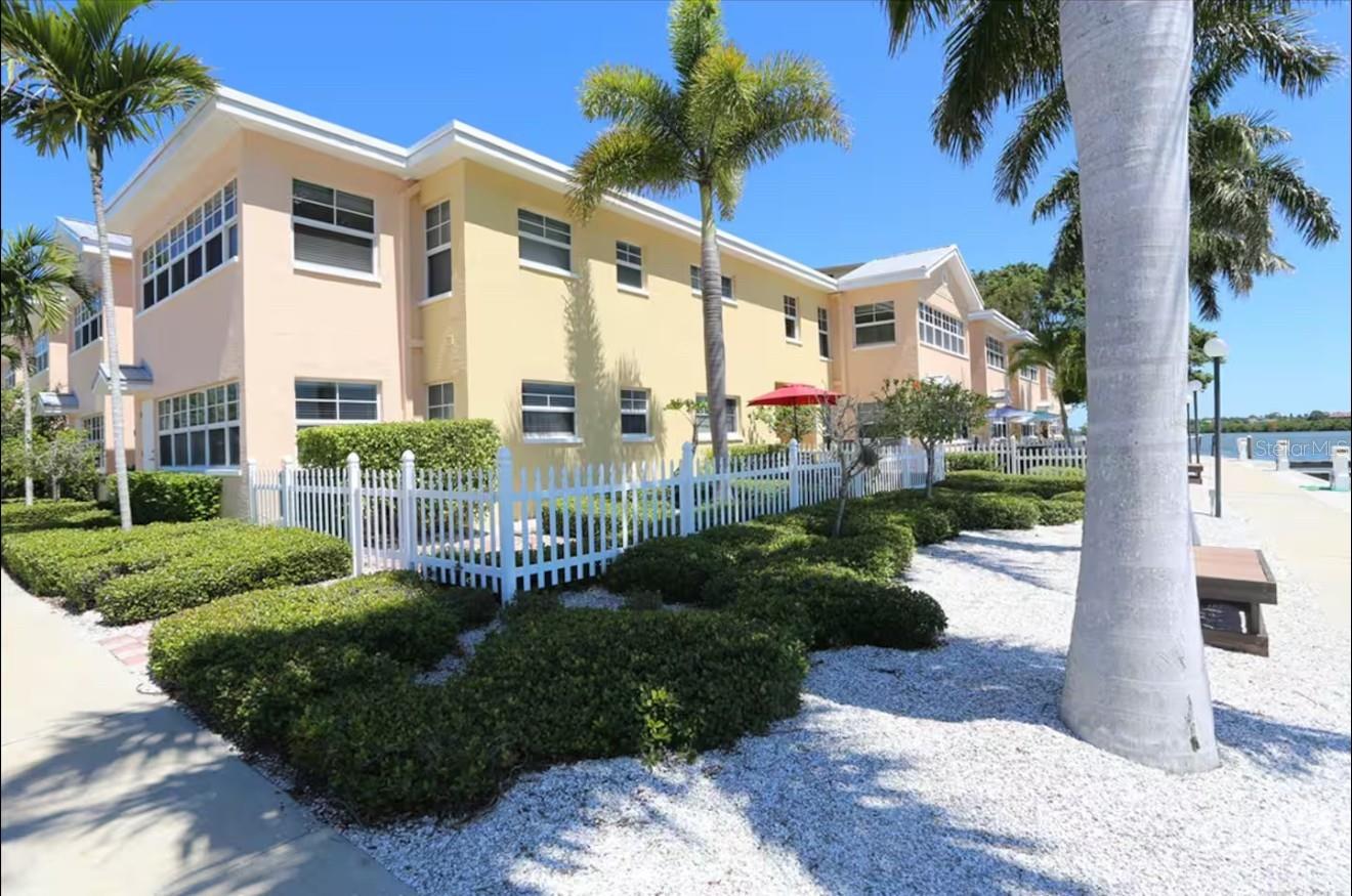 BAREFOOT BEACH RESORT OF INDIAN SHORES - Residential
