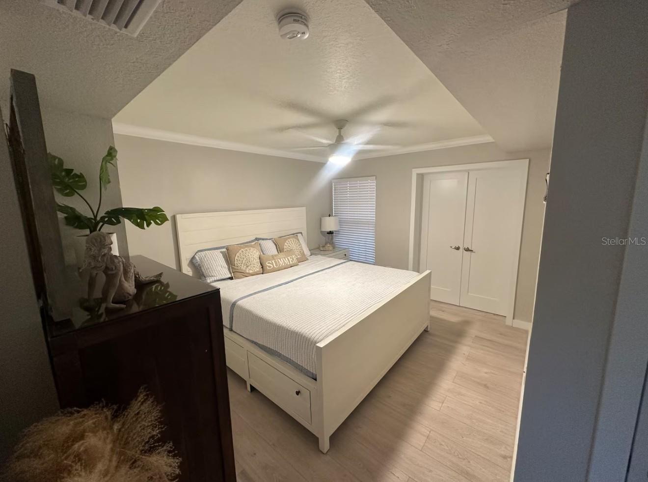 BAREFOOT BEACH RESORT OF INDIAN SHORES - Residential