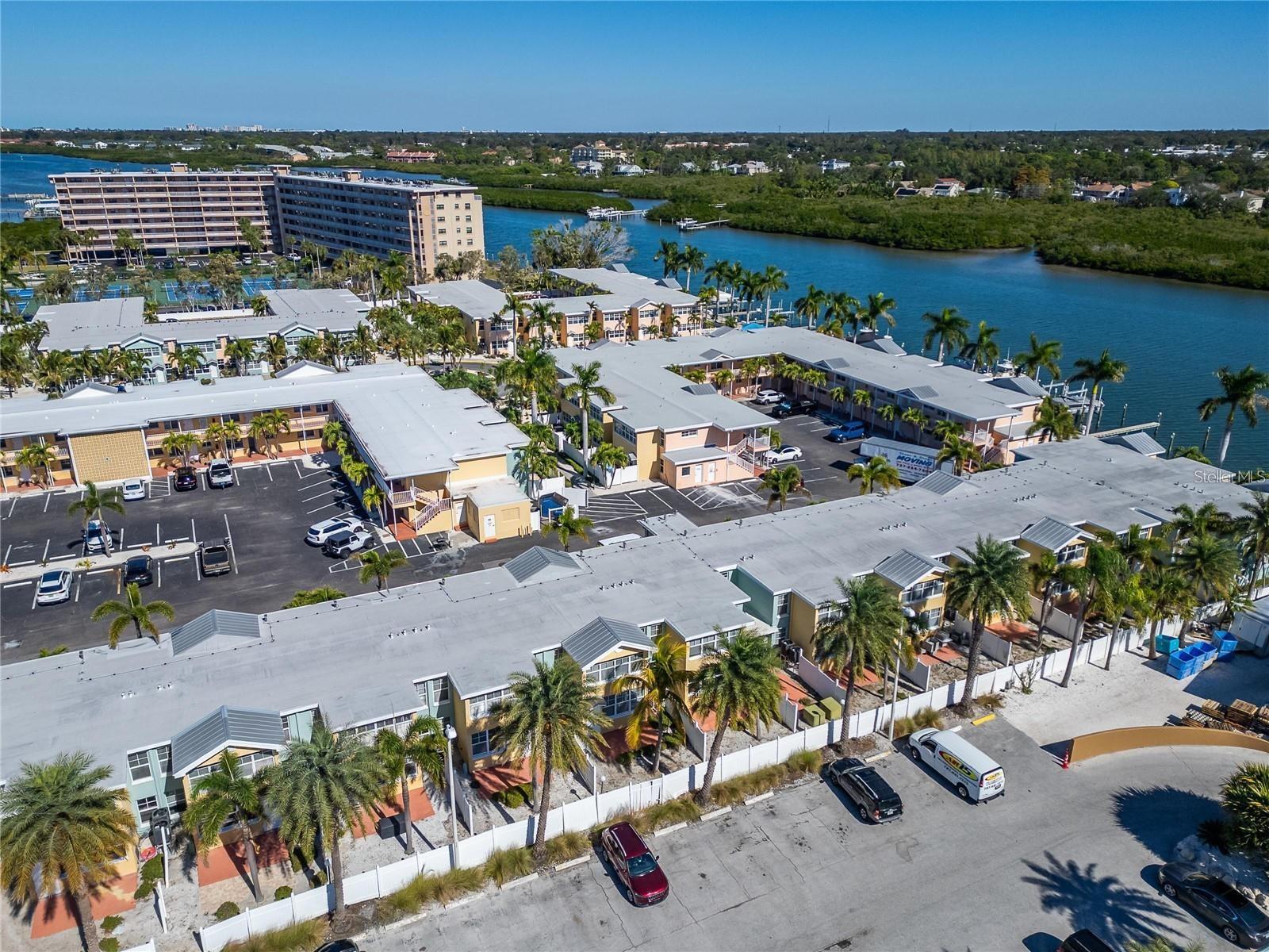 BAREFOOT BEACH RESORT OF INDIAN SHORES - Residential