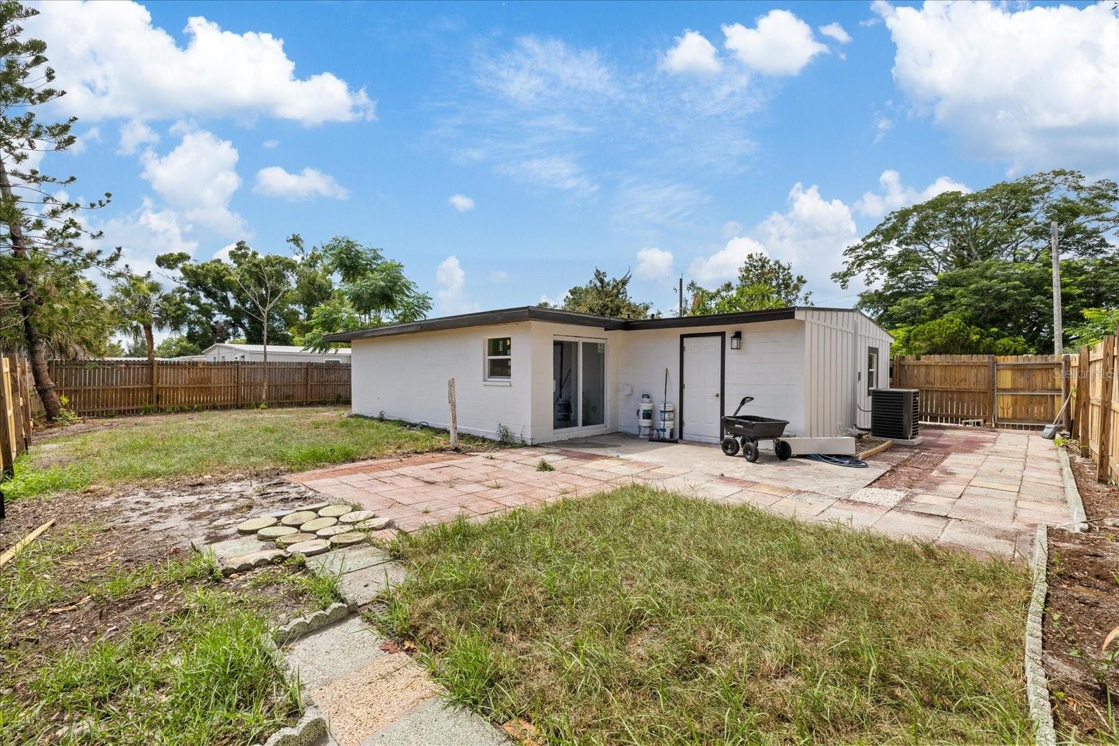 BAY BREEZE - Residential