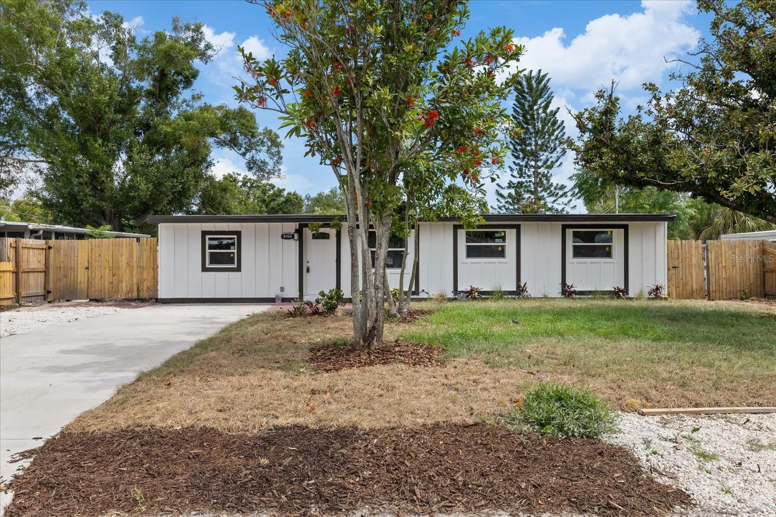 BAY BREEZE - Residential