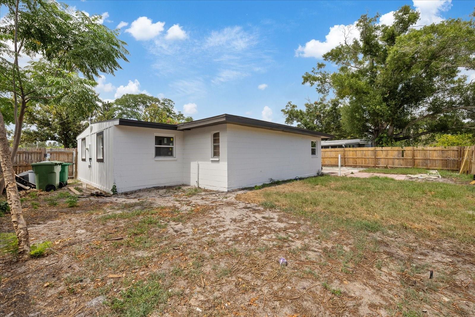BAY BREEZE - Residential