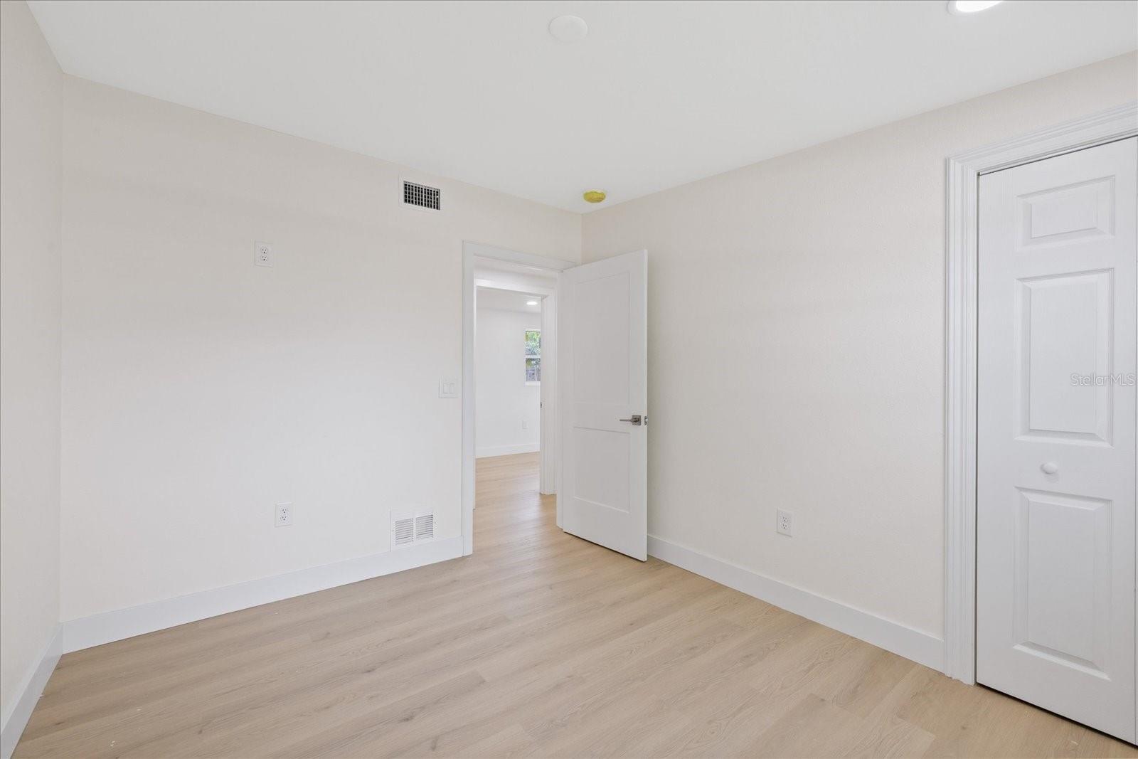 BAY BREEZE - Residential