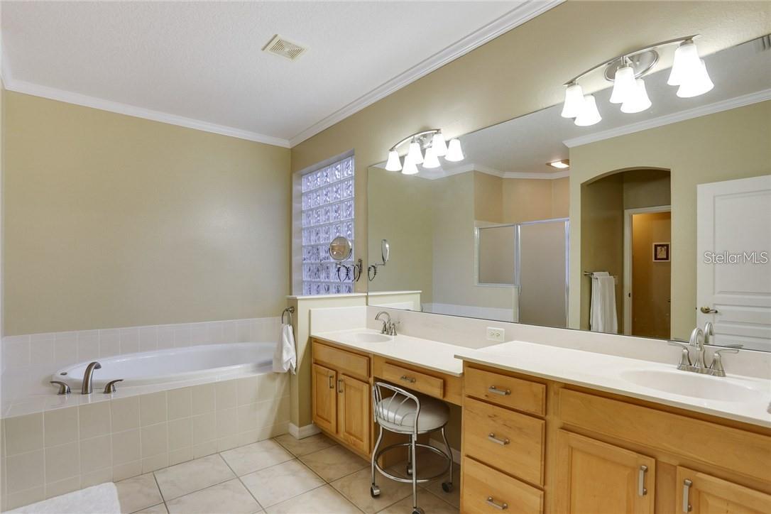 TAMPA PALMS AREA 4 PRCL 17 - Residential