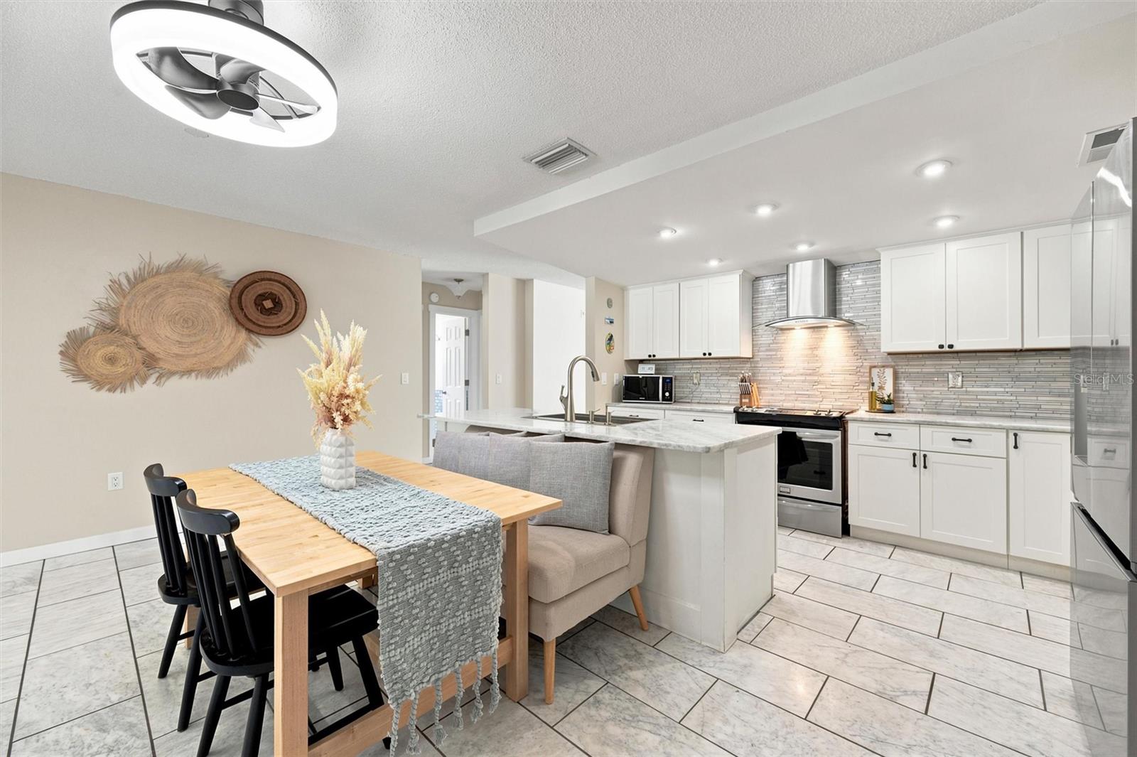FLORIDA RIVIERA 2 - Residential